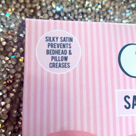 Leopard Pink Satin Pillowcase - Picture 3 of 3